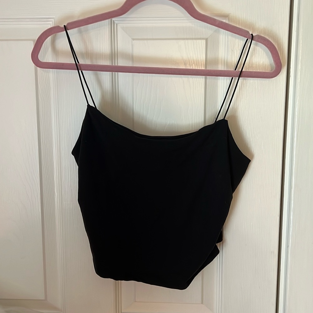 Black light weight tank top from Gaze